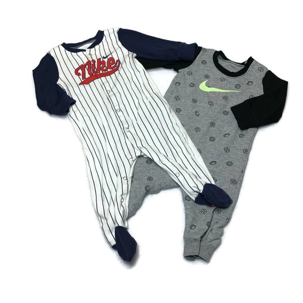 Lot of 2 Nike Baby boy Onesies size 6M Preowned